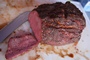 Gerookte steak van de black angus, gepekeld en gerubt